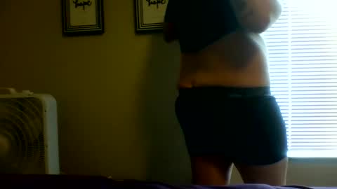 commonmyth4343 online show from April 27, 8:47 pm