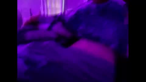 connlee10929154 online show from April 2, 1:08 pm