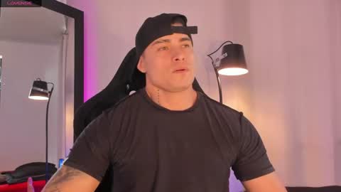 Connor Smith online show from June 25, 2:33 pm