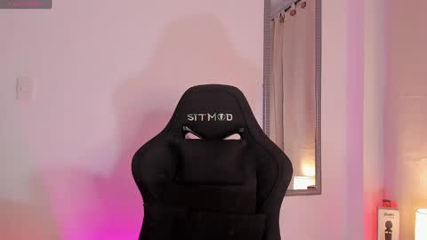 Connor Smith online show from May 19, 1:56 am