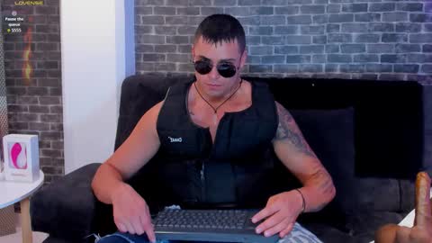 Snapshot of connorsmith_26 chatting on September 25, 12:26 pm Connor Smith online show from September 25, 12:26 pm