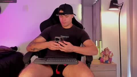 Connor Smith online show from June 13, 12:36 pm