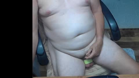 Snapshot of constantbater57 chatting on September 20, 4:12 am conastantbater57 online show from September 20, 4:12 am