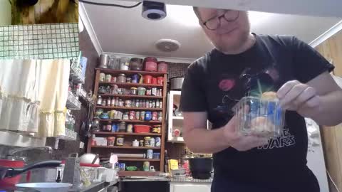 Snapshot of cookieliquor chatting on October 15, 8:16 pm Cookie - I do cooking streams occasionally. Next stream online show from October 15, 8:16 pm