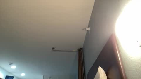 cookoosnest online show from April 24, 2:47 am