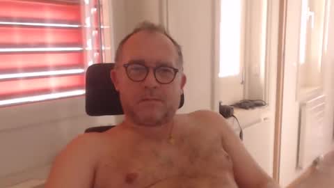 Snapshot of coquin369 chatting on February 19, 8:55 am Coquin369 online show from February 19, 8:55 am