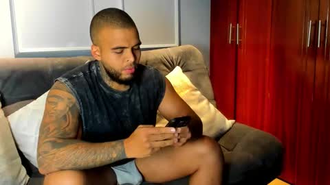 DaveMonsalve online show from February 9, 1:32 am