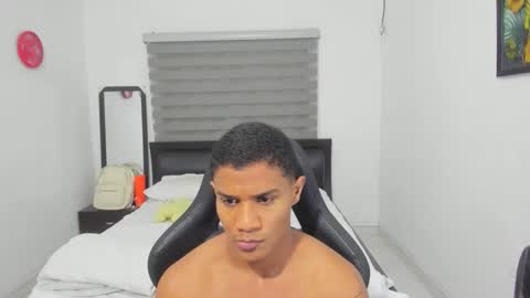 Ethan  online show from February 15, 12:39 am