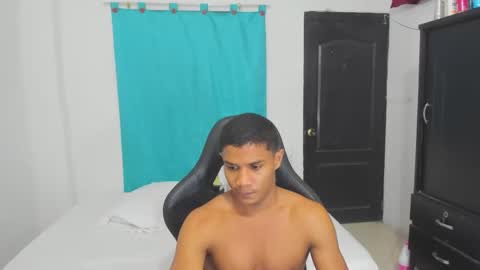 Ethan  online show from October 17, 1:31 am