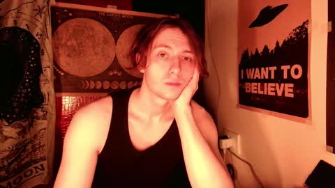 Snapshot of cosmonudes chatting on February 25, 6:31 pm Barry online show from February 25, 6:31 pm