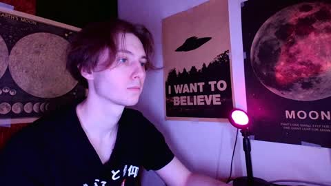 Snapshot of cosmonudes chatting on December 11, 3:33 pm Barry online show from December 11, 3:33 pm