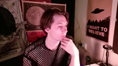 Snapshot of cosmonudes chatting on January 23, 4:52 am Barry online show from January 23, 4:52 am