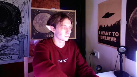 Snapshot of cosmonudes chatting on January 4, 11:38 pm Barry online show from January 4, 11:38 pm