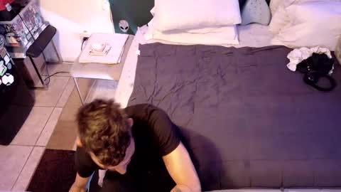 Snapshot of cough2getoff chatting on October 26, 7:05 pm Corey online show from October 26, 7:05 pm