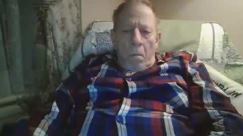 courieral1 online show from March 15, 9:10 pm