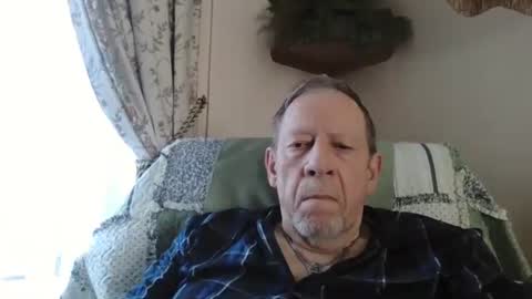 courieral1 online show from March 11, 7:59 am