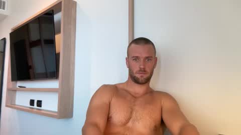 Courtney online show from May 8, 2:23 am