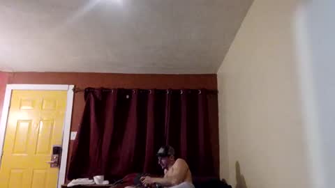 coxwingin9 online show from January 10, 7:56 am