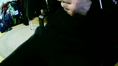 Snapshot of coyote017 chatting on March 8, 8:08 am coyote017 online show from March 8, 8:08 am