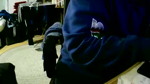 Snapshot of coyote017 chatting on January 11, 5:29 pm coyote017 online show from January 11, 5:29 pm