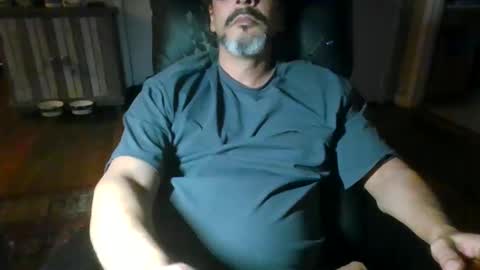 Snapshot of cq1er chatting on January 26, 7:10 am Alejandro online show from January 26, 7:10 am