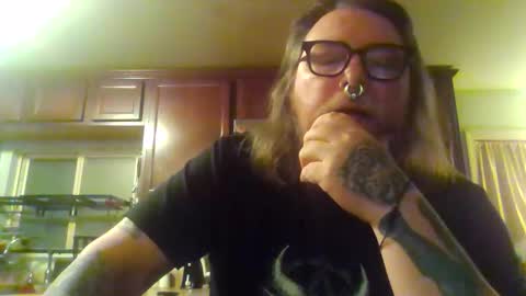 Crafty Uncle John online show from February 3, 2:53 am