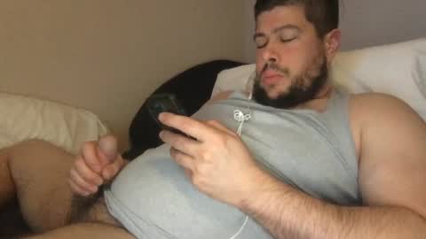 Snapshot of crazybigdick710 chatting on December 18, 5:04 am crazybigdick710 online show from December 18, 5:04 am