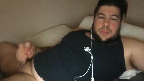 Snapshot of crazybigdick710 chatting on December 30, 5:15 am crazybigdick710 online show from December 30, 5:15 am