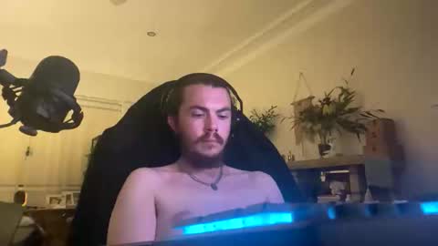 crazyriderrr online show from February 25, 11:44 am