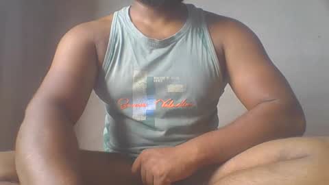 Snapshot of crazzy_booy chatting on September 22, 4:23 am crazzy_booy online show from September 22, 4:23 am