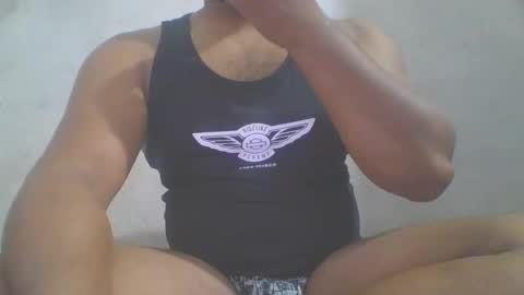crazzy_booy online show from May 4, 3:52 am