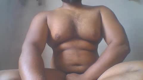 crazzy_booy online show from May 18, 4:07 am