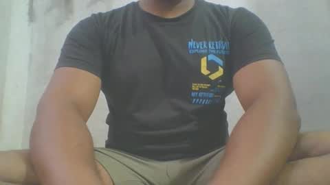 crazzy_booy online show from May 10, 4:47 am