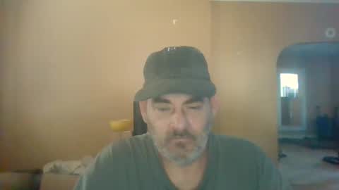 Snapshot of cre9876 chatting on October 3, 4:45 pm alway horny online show from October 3, 4:45 pm