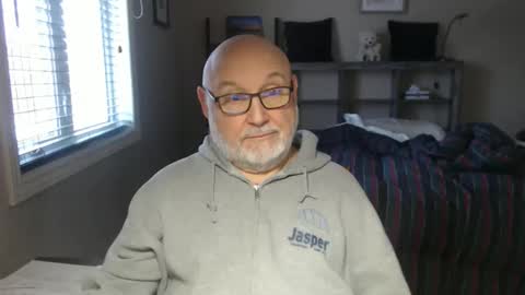 Creamormilk online show from December 15, 12:57 pm