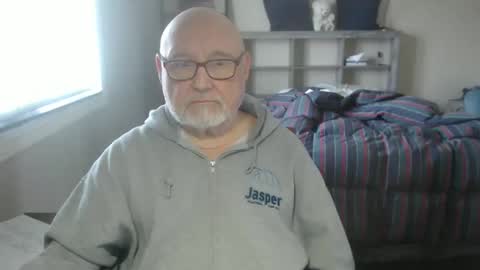 Creamormilk online show from January 16, 3:26 pm