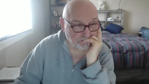 Creamormilk online show from January 17, 7:05 pm