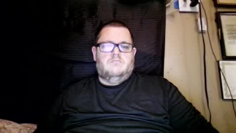 Snapshot of creeeping_death chatting on December 23, 8:57 pm The hopeless romantic online show from December 23, 8:57 pm