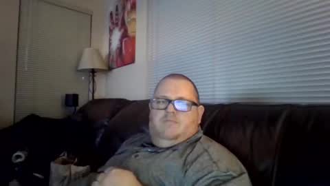 Snapshot of creeeping_death chatting on February 21, 7:44 am The hopeless romantic online show from February 21, 7:44 am