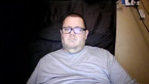 Snapshot of creeeping_death chatting on February 8, 8:42 pm The hopeless romantic online show from February 8, 8:42 pm