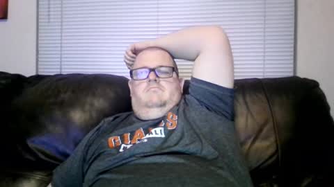 Snapshot of creeeping_death chatting on February 18, 4:48 am The hopeless romantic online show from February 18, 4:48 am