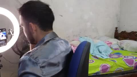 cris_simons online show from December 31, 3:34 am