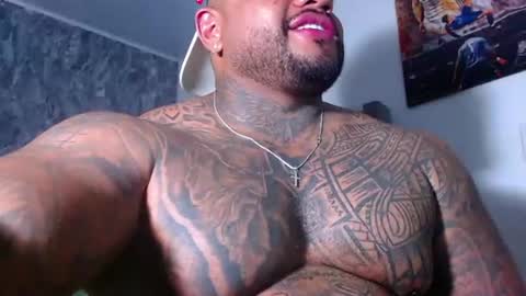 criss_zanders007 online show from June 12, 7:11 pm