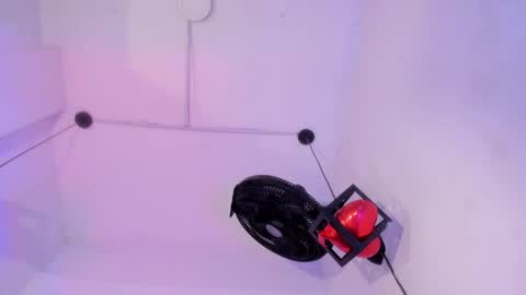 criss_zuri online show from May 16, 12:47 pm