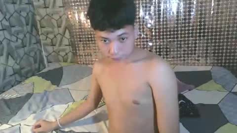 lloyd online show from November 24, 8:59 am