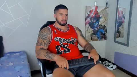 Snapshot of cristian_walker chatting on February 14, 12:47 pm cristian walker online show from February 14, 12:47 pm