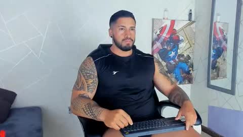 Snapshot of cristian_walker chatting on January 24, 10:43 am cristian walker online show from January 24, 10:43 am