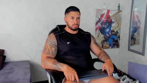 Snapshot of cristian_walker chatting on January 16, 8:25 pm cristian walker online show from January 16, 8:25 pm