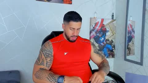 Snapshot of cristian_walker chatting on December 28, 2:33 pm cristian walker online show from December 28, 2:33 pm