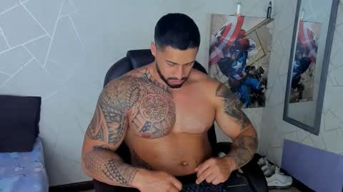Snapshot of cristian_walker chatting on February 22, 2:49 pm cristian walker online show from February 22, 2:49 pm